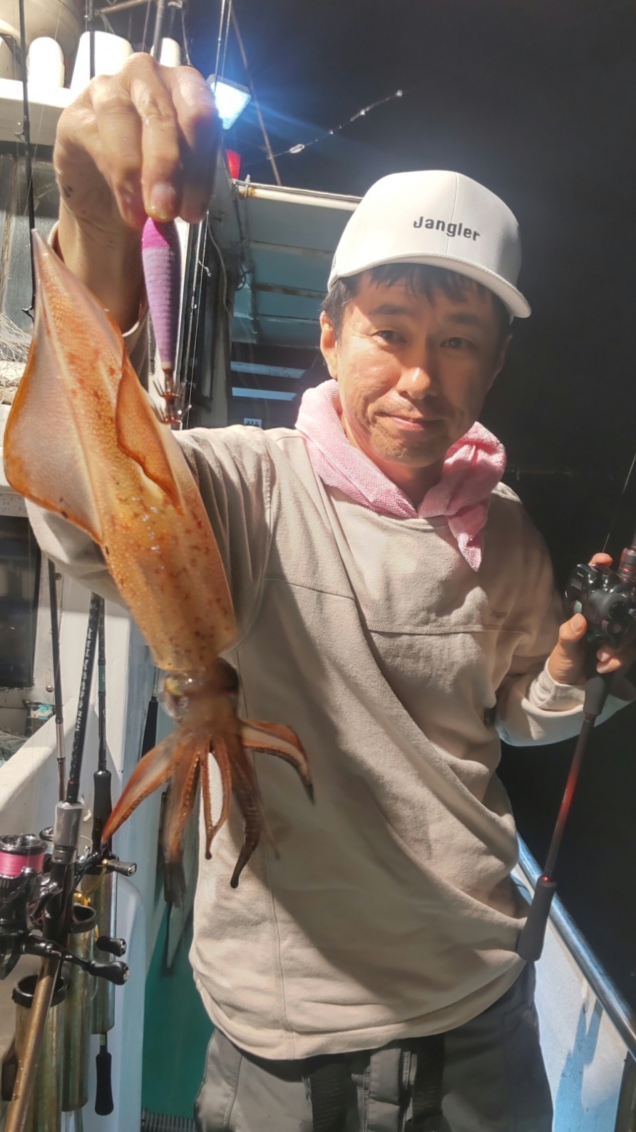 TRIPART_0002_BURST20240615211707296