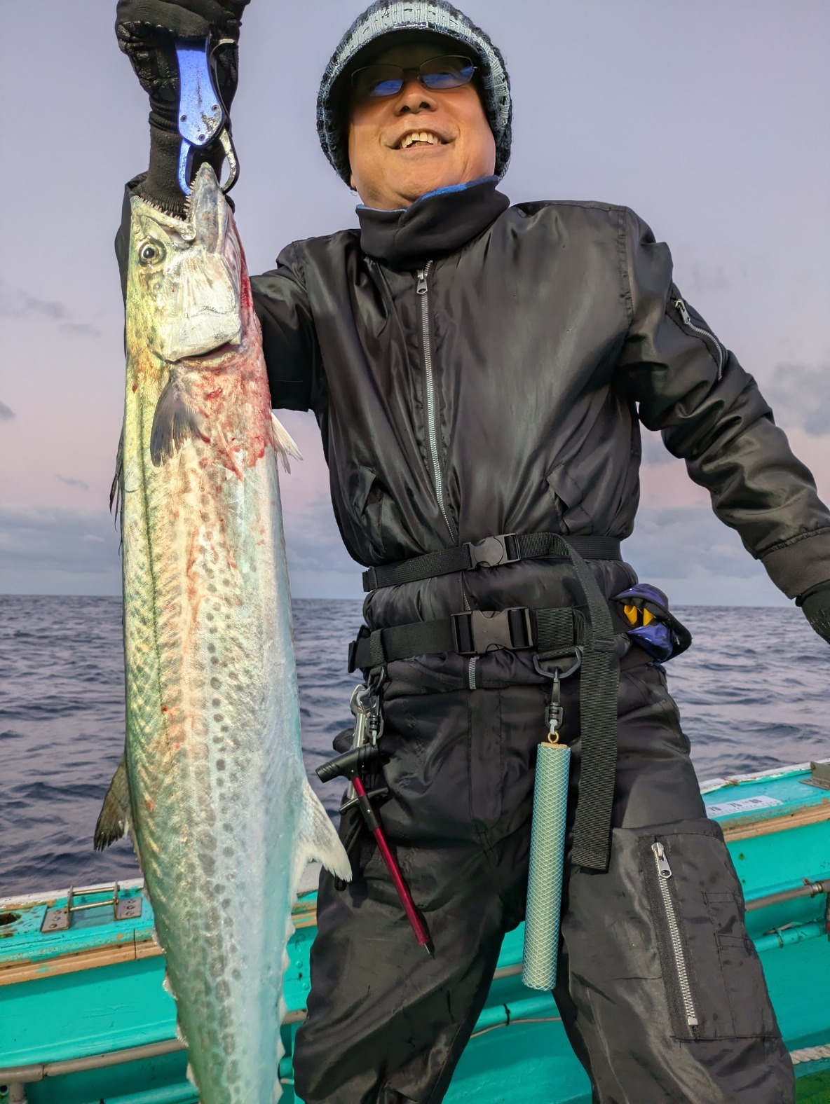 PXL_20251205_215948204