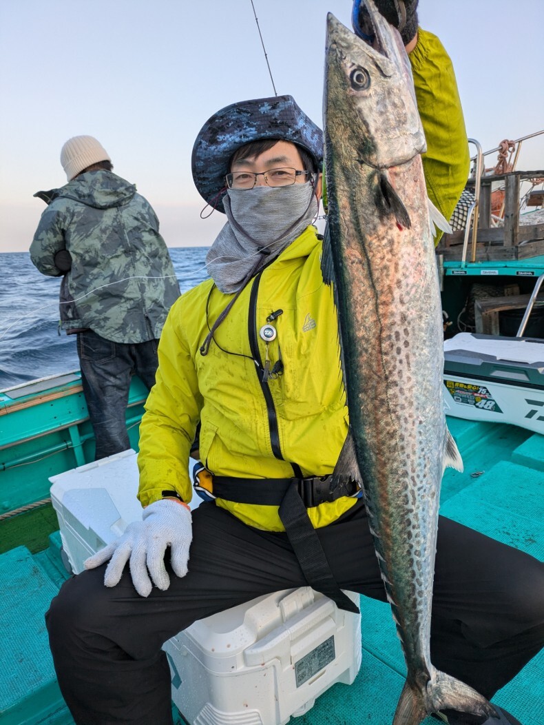 PXL_20251219_232337848